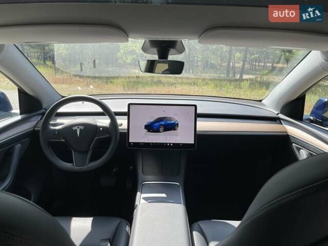 Синий Тесла Model Y, объемом двигателя 0 л и пробегом 24 тыс. км за 38800 $, фото 26 на Automoto.ua