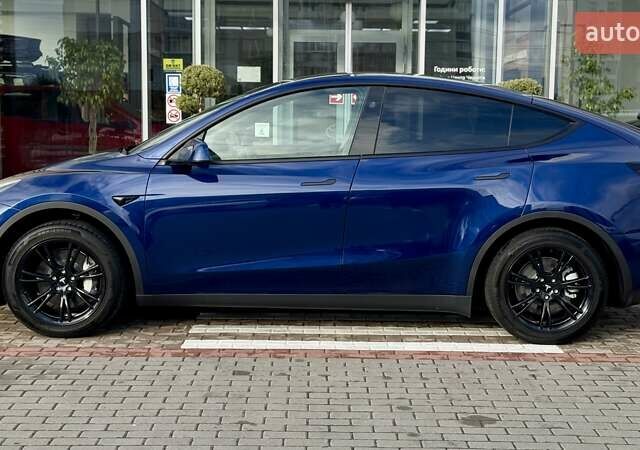 Тесла Model Y 2024 в Чернигове на Automoto.ua Синий Тесла Model Y, объемом двигателя 0 л и пробегом 6 тыс. км за 31800 $, фото 2 на Automoto.ua