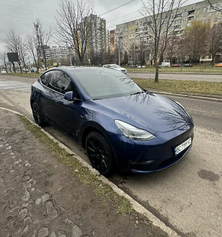 Синій Тесла Model Y, об'ємом двигуна 0 л та пробігом 38 тис. км за 25500 $, фото 1 на Automoto.ua