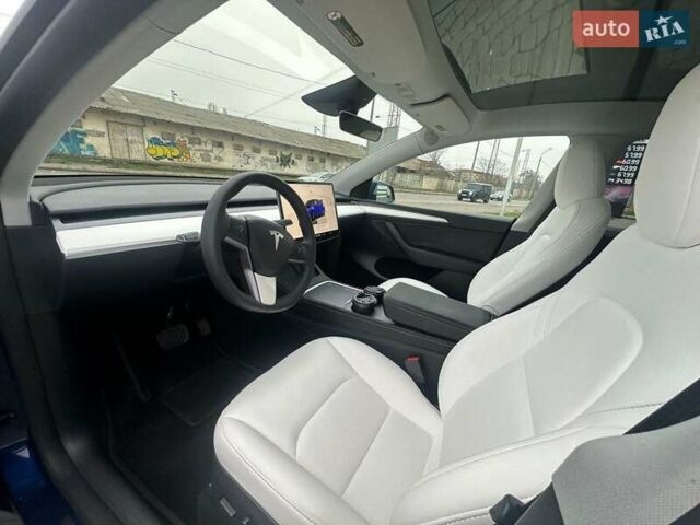 Синий Тесла Model Y, объемом двигателя 0 л и пробегом 27 тыс. км за 25999 $, фото 16 на Automoto.ua