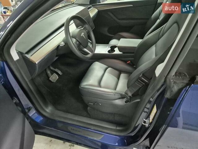 Синий Тесла Model Y, объемом двигателя 0 л и пробегом 44 тыс. км за 25000 $, фото 8 на Automoto.ua