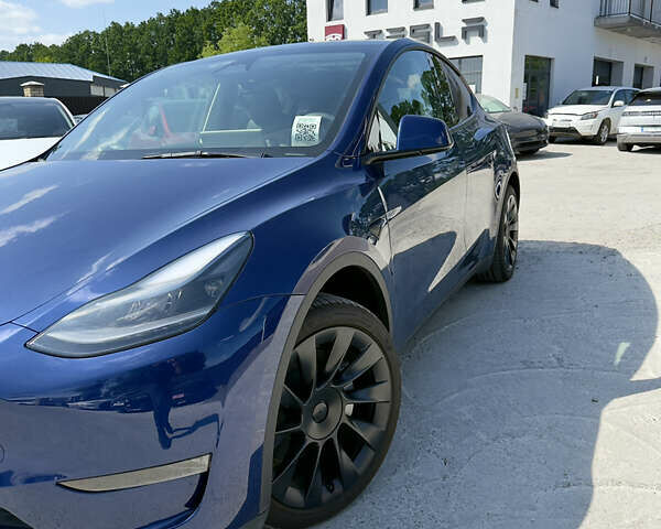 Синий Тесла Model Y, объемом двигателя 0 л и пробегом 1 тыс. км за 37500 $, фото 2 на Automoto.ua