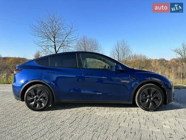 Синий Тесла Model Y, объемом двигателя 0 л и пробегом 10 тыс. км за 32500 $, фото 5 на Automoto.ua