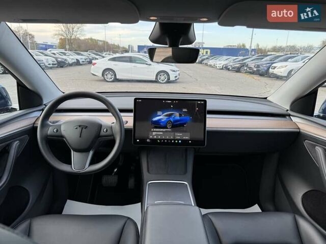 Синий Тесла Model Y, объемом двигателя 0 л и пробегом 8 тыс. км за 31900 $, фото 15 на Automoto.ua