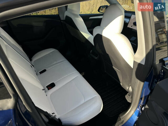 Синий Тесла Model Y, объемом двигателя 0 л и пробегом 10 тыс. км за 32500 $, фото 12 на Automoto.ua