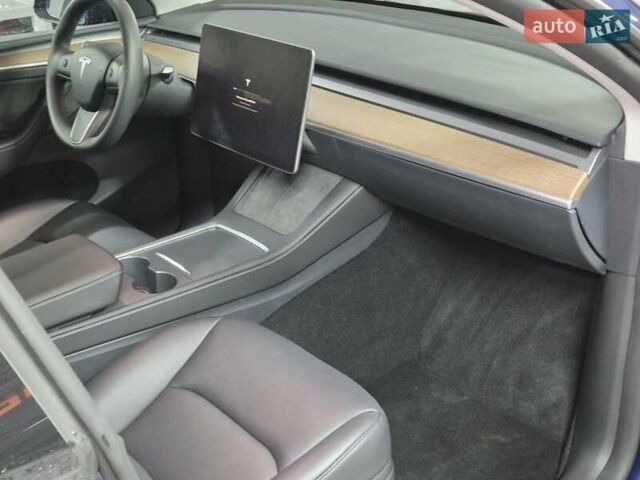 Синий Тесла Model Y, объемом двигателя 0 л и пробегом 44 тыс. км за 25000 $, фото 9 на Automoto.ua