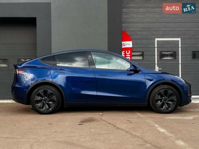 Синий Тесла Model Y, объемом двигателя 0 л и пробегом 12 тыс. км за 33999 $, фото 6 на Automoto.ua