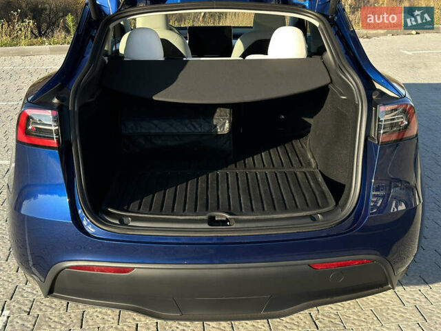 Синий Тесла Model Y, объемом двигателя 0 л и пробегом 10 тыс. км за 32500 $, фото 35 на Automoto.ua