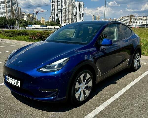 Синий Тесла Model Y, объемом двигателя 0 л и пробегом 9 тыс. км за 48800 $, фото 4 на Automoto.ua