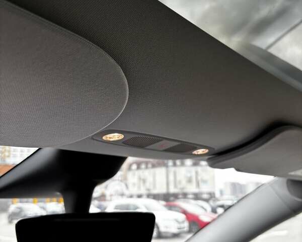 Синий Тесла Model Y, объемом двигателя 0 л и пробегом 9 тыс. км за 48800 $, фото 16 на Automoto.ua