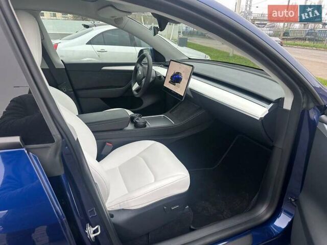 Синий Тесла Model Y, объемом двигателя 0 л и пробегом 27 тыс. км за 25999 $, фото 13 на Automoto.ua