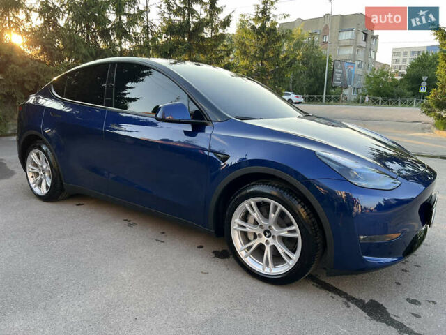 Синий Тесла Model Y, объемом двигателя 0 л и пробегом 13 тыс. км за 29500 $, фото 4 на Automoto.ua