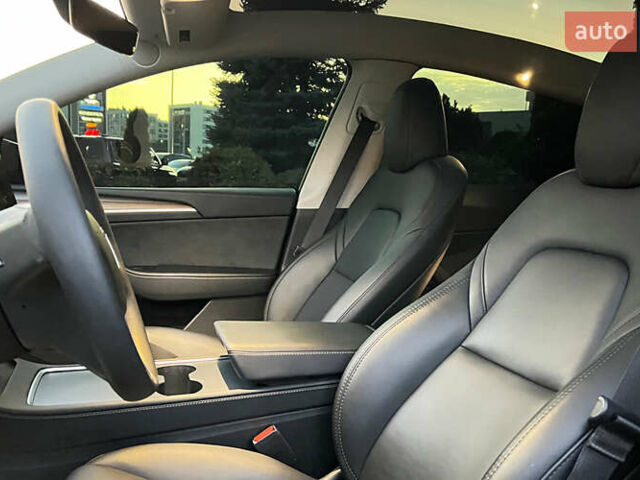 Синий Тесла Model Y, объемом двигателя 0 л и пробегом 24 тыс. км за 33850 $, фото 8 на Automoto.ua