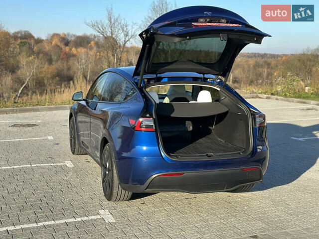 Синий Тесла Model Y, объемом двигателя 0 л и пробегом 10 тыс. км за 32500 $, фото 32 на Automoto.ua