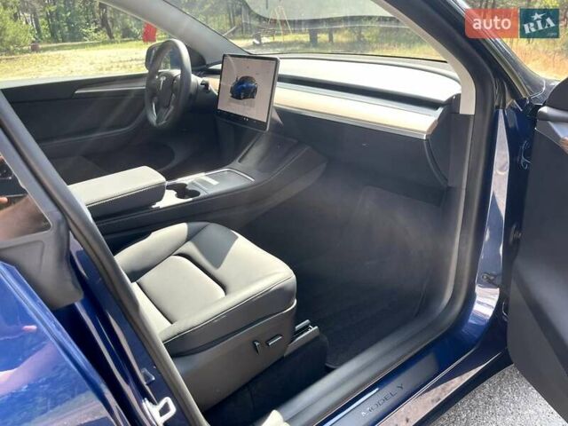 Синий Тесла Model Y, объемом двигателя 0 л и пробегом 24 тыс. км за 38800 $, фото 23 на Automoto.ua