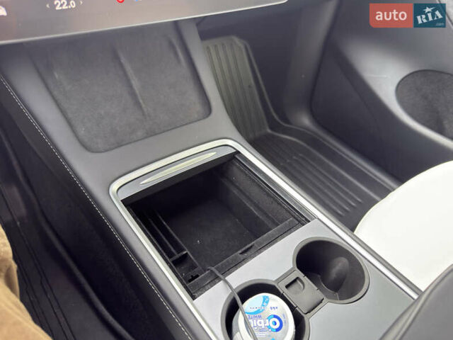 Синий Тесла Model Y, объемом двигателя 0 л и пробегом 22 тыс. км за 37707 $, фото 4 на Automoto.ua