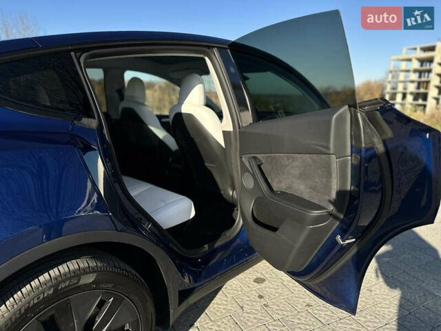 Синий Тесла Model Y, объемом двигателя 0 л и пробегом 10 тыс. км за 32500 $, фото 15 на Automoto.ua