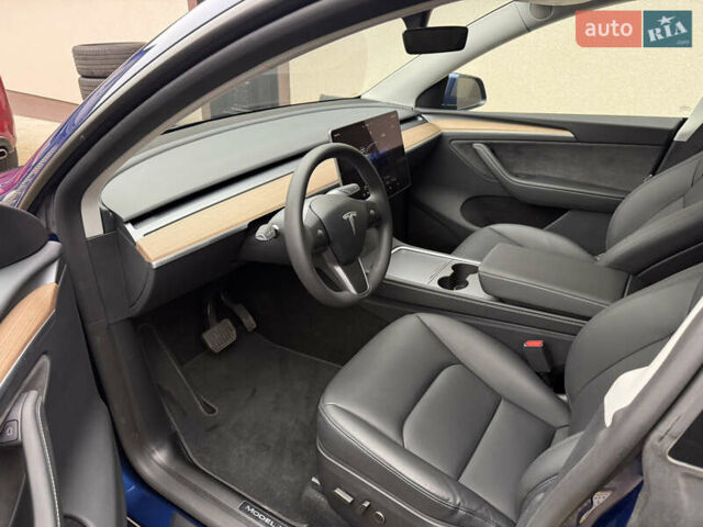 Синий Тесла Model Y, объемом двигателя 0 л и пробегом 9 тыс. км за 28900 $, фото 12 на Automoto.ua