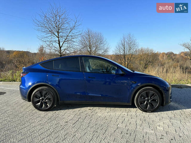 Синий Тесла Model Y, объемом двигателя 0 л и пробегом 10 тыс. км за 32500 $, фото 6 на Automoto.ua