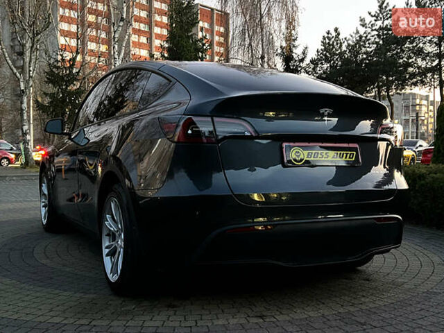 Синий Тесла Model Y, объемом двигателя 0 л и пробегом 24 тыс. км за 33850 $, фото 4 на Automoto.ua