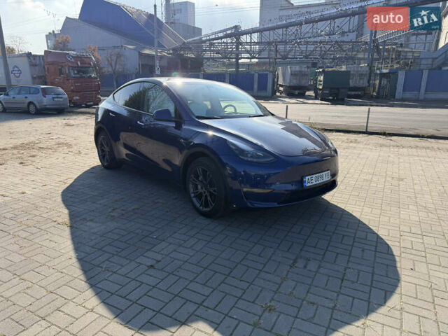 Синий Тесла Model Y, объемом двигателя 0 л и пробегом 12 тыс. км за 31500 $, фото 1 на Automoto.ua