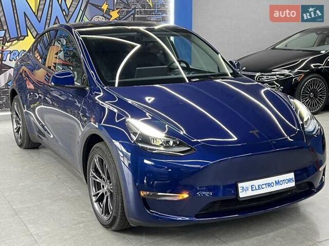 Синий Тесла Model Y, объемом двигателя 0 л и пробегом 8 тыс. км за 34199 $, фото 6 на Automoto.ua