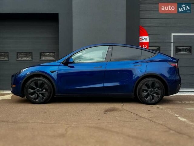 Синий Тесла Model Y, объемом двигателя 0 л и пробегом 12 тыс. км за 33999 $, фото 2 на Automoto.ua