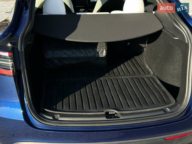 Синий Тесла Model Y, объемом двигателя 0 л и пробегом 10 тыс. км за 32500 $, фото 34 на Automoto.ua