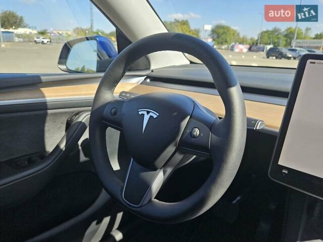 Синій Тесла Model Y, об'ємом двигуна 0 л та пробігом 45 тис. км за 29900 $, фото 35 на Automoto.ua