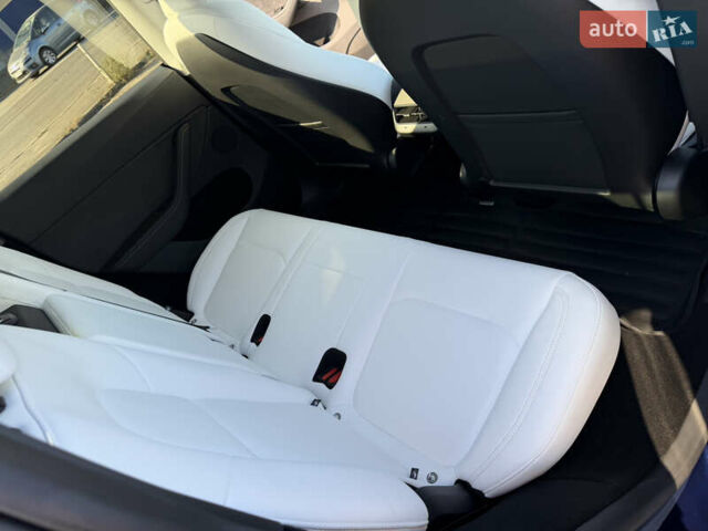 Синий Тесла Model Y, объемом двигателя 0 л и пробегом 12 тыс. км за 31500 $, фото 13 на Automoto.ua