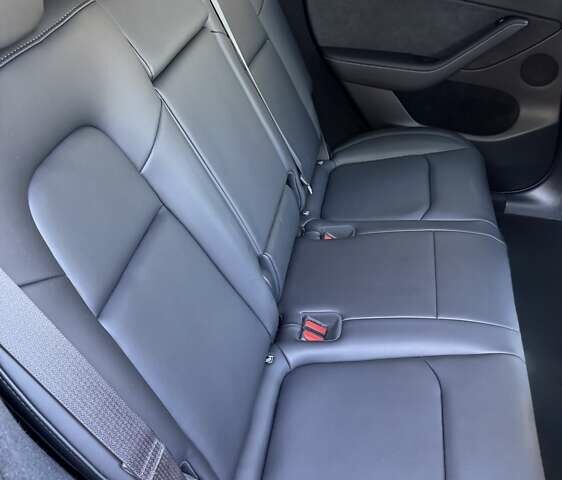 Синій Тесла Model Y, об'ємом двигуна 0 л та пробігом 18 тис. км за 31499 $, фото 22 на Automoto.ua
