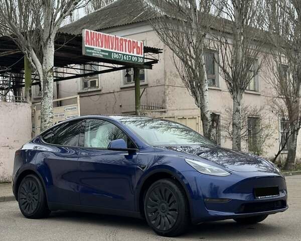 Синий Тесла Model Y, объемом двигателя 0 л и пробегом 27 тыс. км за 25999 $, фото 2 на Automoto.ua