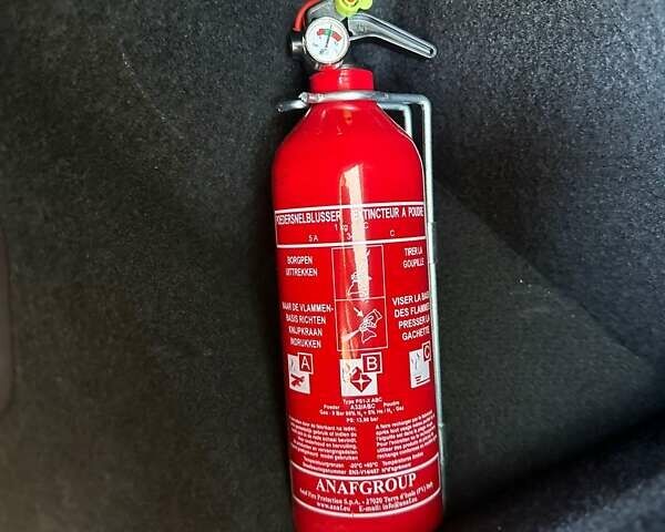 Синий Тесла Model Y, объемом двигателя 0 л и пробегом 9 тыс. км за 48800 $, фото 23 на Automoto.ua