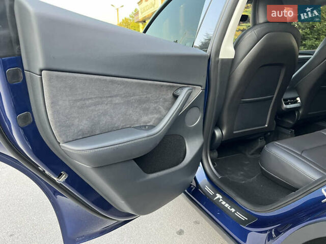 Синий Тесла Model Y, объемом двигателя 0 л и пробегом 13 тыс. км за 29500 $, фото 33 на Automoto.ua