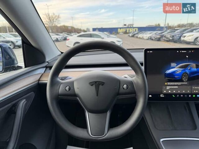 Синий Тесла Model Y, объемом двигателя 0 л и пробегом 8 тыс. км за 31900 $, фото 14 на Automoto.ua