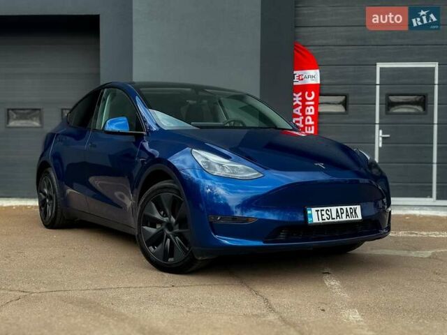 Синий Тесла Model Y, объемом двигателя 0 л и пробегом 12 тыс. км за 33999 $, фото 22 на Automoto.ua