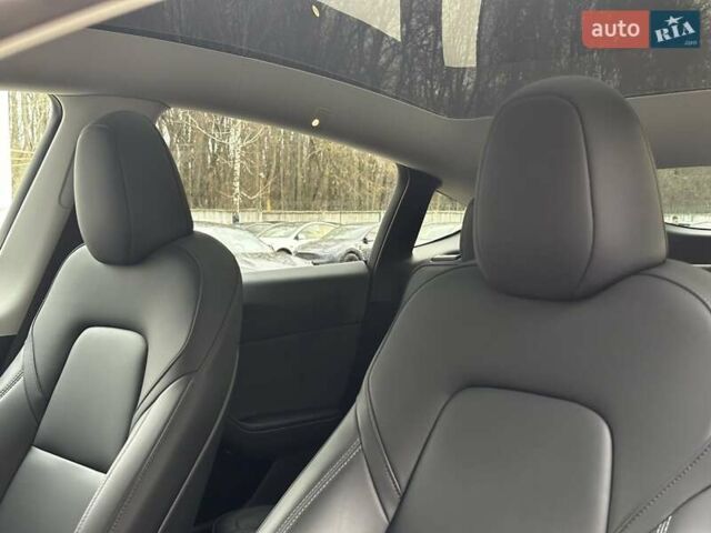 Синий Тесла Model Y, объемом двигателя 0 л и пробегом 12 тыс. км за 33999 $, фото 9 на Automoto.ua