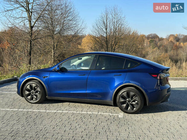 Синий Тесла Model Y, объемом двигателя 0 л и пробегом 10 тыс. км за 32500 $, фото 28 на Automoto.ua