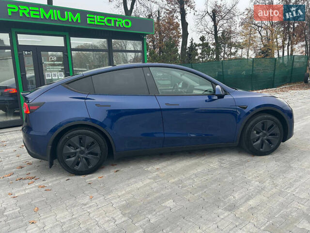 Синий Тесла Model Y, объемом двигателя 0 л и пробегом 9 тыс. км за 28900 $, фото 3 на Automoto.ua