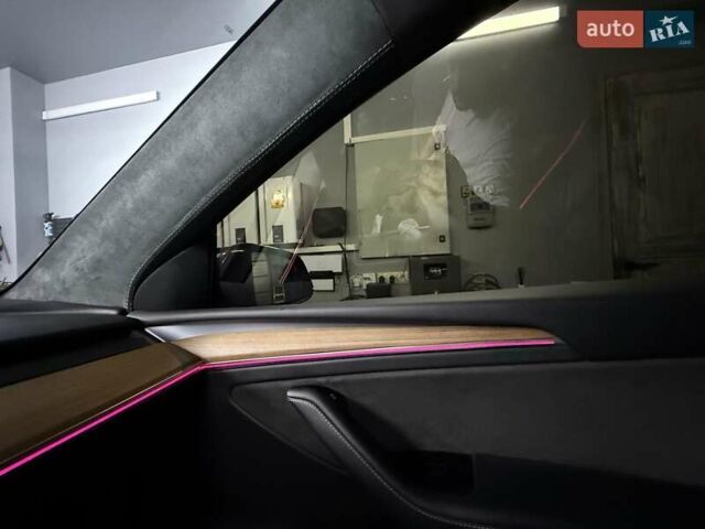 Зеленый Тесла Model Y, объемом двигателя 0 л и пробегом 110 тыс. км за 28999 $, фото 13 на Automoto.ua