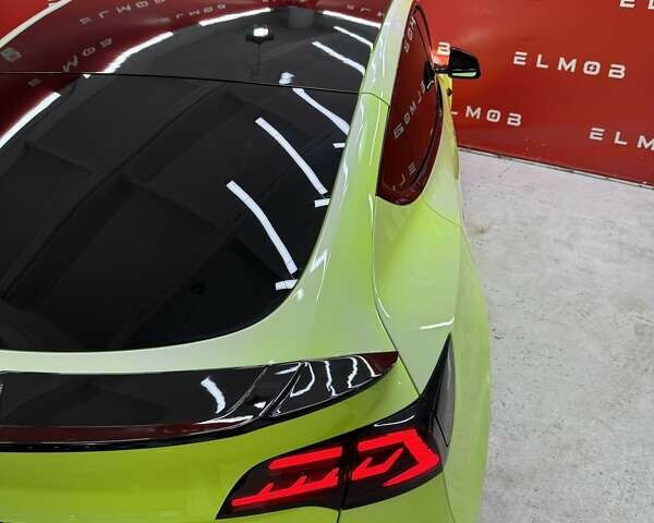 Зеленый Тесла Model Y, объемом двигателя 0 л и пробегом 11 тыс. км за 27999 $, фото 4 на Automoto.ua