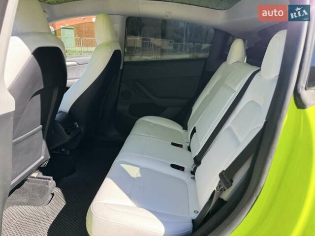 Зеленый Тесла Model Y, объемом двигателя 0 л и пробегом 11 тыс. км за 27999 $, фото 28 на Automoto.ua
