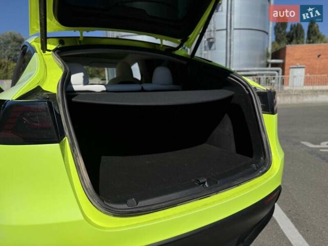 Зеленый Тесла Model Y, объемом двигателя 0 л и пробегом 11 тыс. км за 27999 $, фото 22 на Automoto.ua