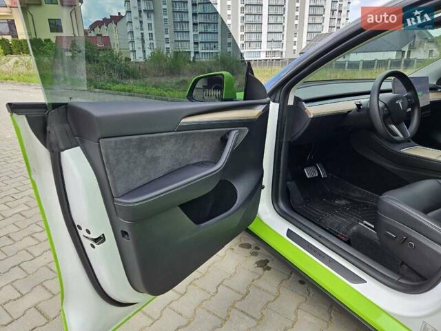 Зелений Тесла Model Y, об'ємом двигуна 0 л та пробігом 30 тис. км за 32800 $, фото 19 на Automoto.ua