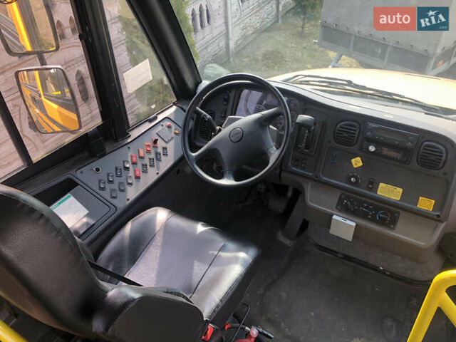 Жовтий Томас Minotour, об'ємом двигуна 6.7 л та пробігом 29 тис. км за 75999 $, фото 10 на Automoto.ua