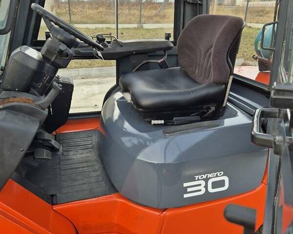 Красный Тойота 02-7FGF30, объемом двигателя 2.5 л и пробегом 7 тыс. км за 11894 $, фото 5 на Automoto.ua