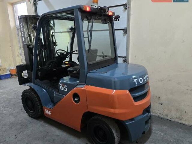 Тойота 02-8FDF, об'ємом двигуна 3 л та пробігом 57 тис. км за 31522 $, фото 3 на Automoto.ua