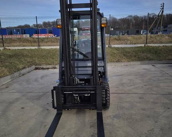 Красный Тойота 02-8FDF15, объемом двигателя 2.4 л и пробегом 4 тыс. км за 12019 $, фото 5 на Automoto.ua