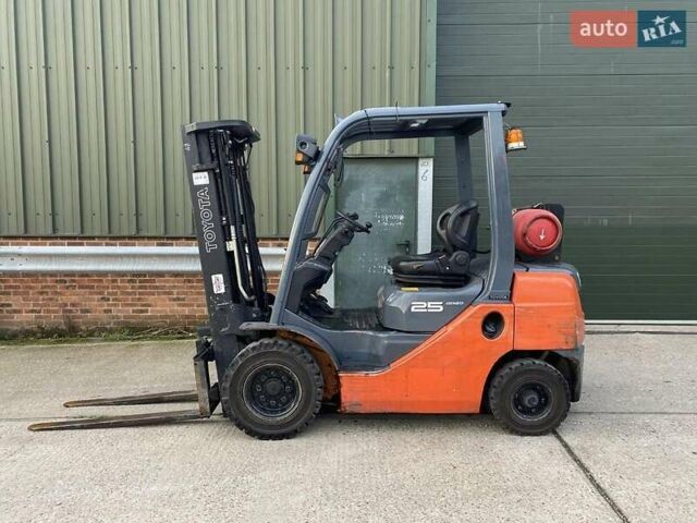 Червоний Тойота 02-8FG25, об'ємом двигуна 0 л та пробігом 9 тис. км за 13864 $, фото 2 на Automoto.ua