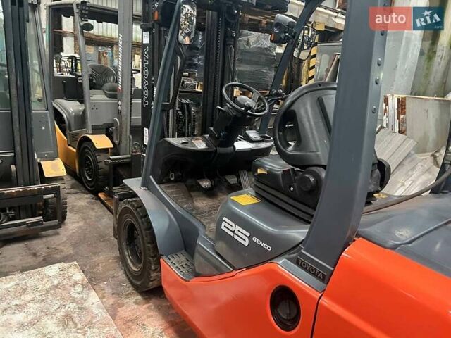 Червоний Тойота 02-8FG25, об'ємом двигуна 0 л та пробігом 9 тис. км за 13864 $, фото 6 на Automoto.ua